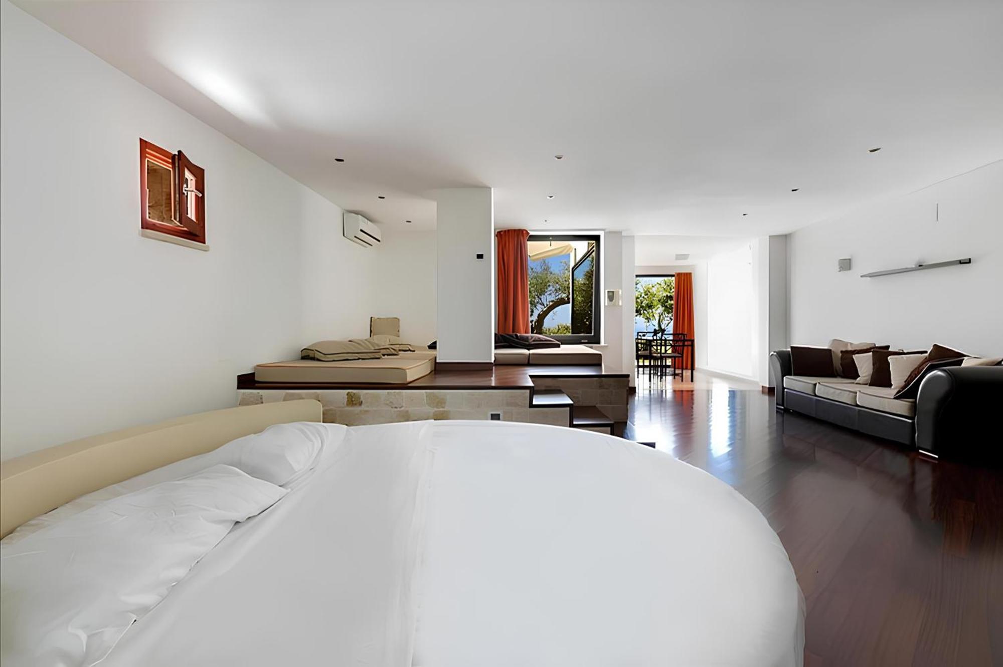 Villa Iside 孔韦尔萨诺 外观 照片
